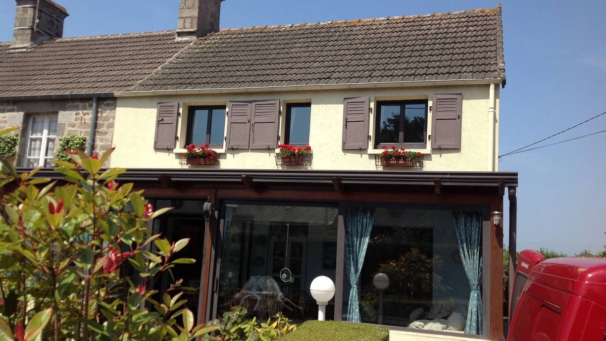 Cotentin Peninsula House | PERFECT FOR COMBINED FAMILIES. Ideally situated, short walk to all amenities!