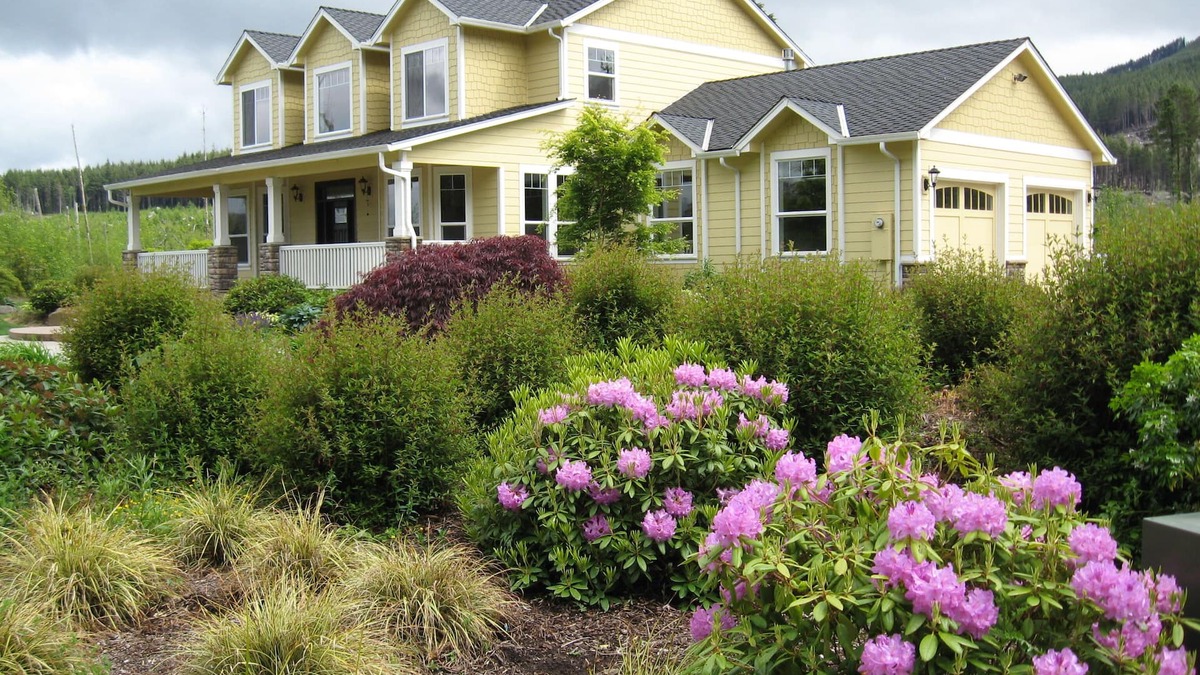 Tillamook House | Perfect for families, couples, and small groups that value privacy.