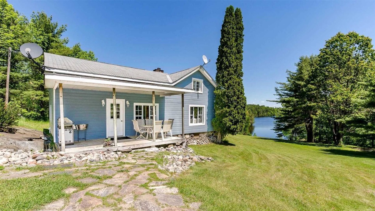 Seguin Cottage | ☀ Perfect for Family! Private Waterfront Log Style Entire Cottage with Lakeview!