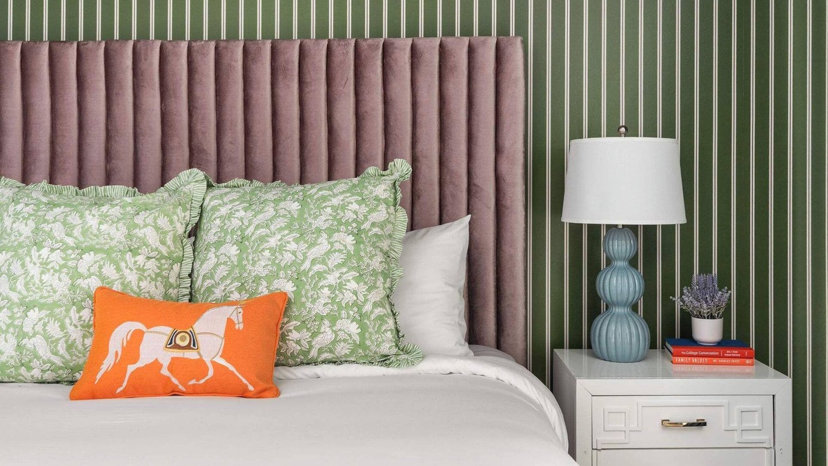 Eighth Avenue House | Perfect for Groups 12 Units, Sleeps 144!