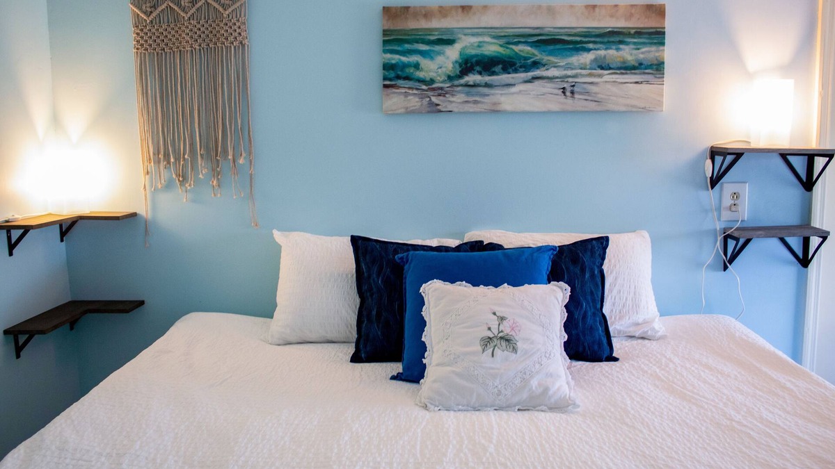Long Island Apartment | Perfect Location in Long Island, Bahamas; Best Value and Location!