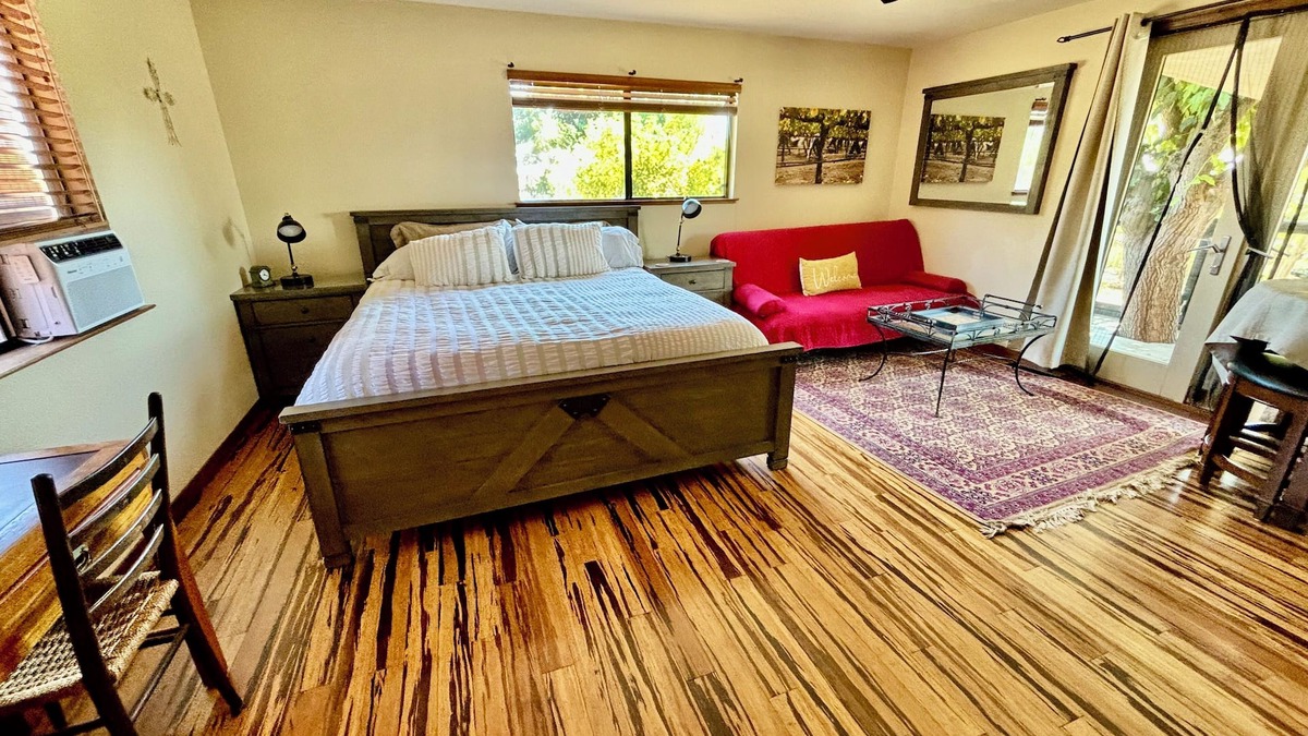 Sonoma Other | Perfect location for Sonoma & Napa.