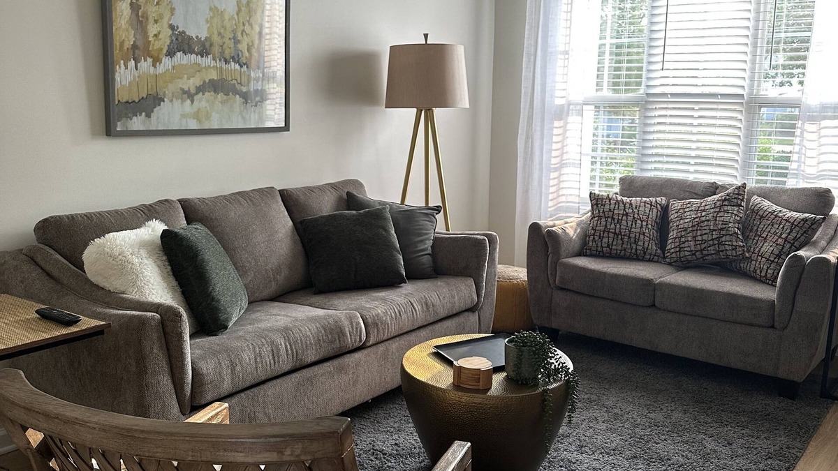 Greensboro House | Perfect location in Greensboro-Entire Townhouse