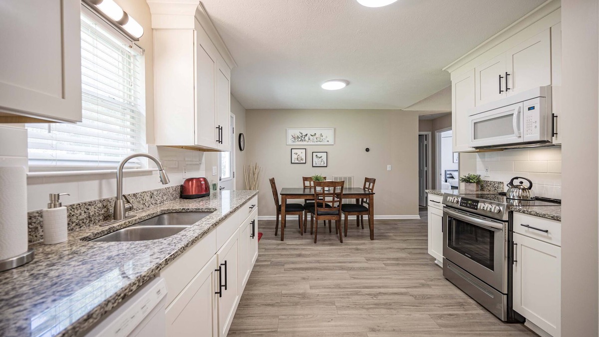 Murfreesboro House | PERFECT LOCATION! Short Term Temporary Housing