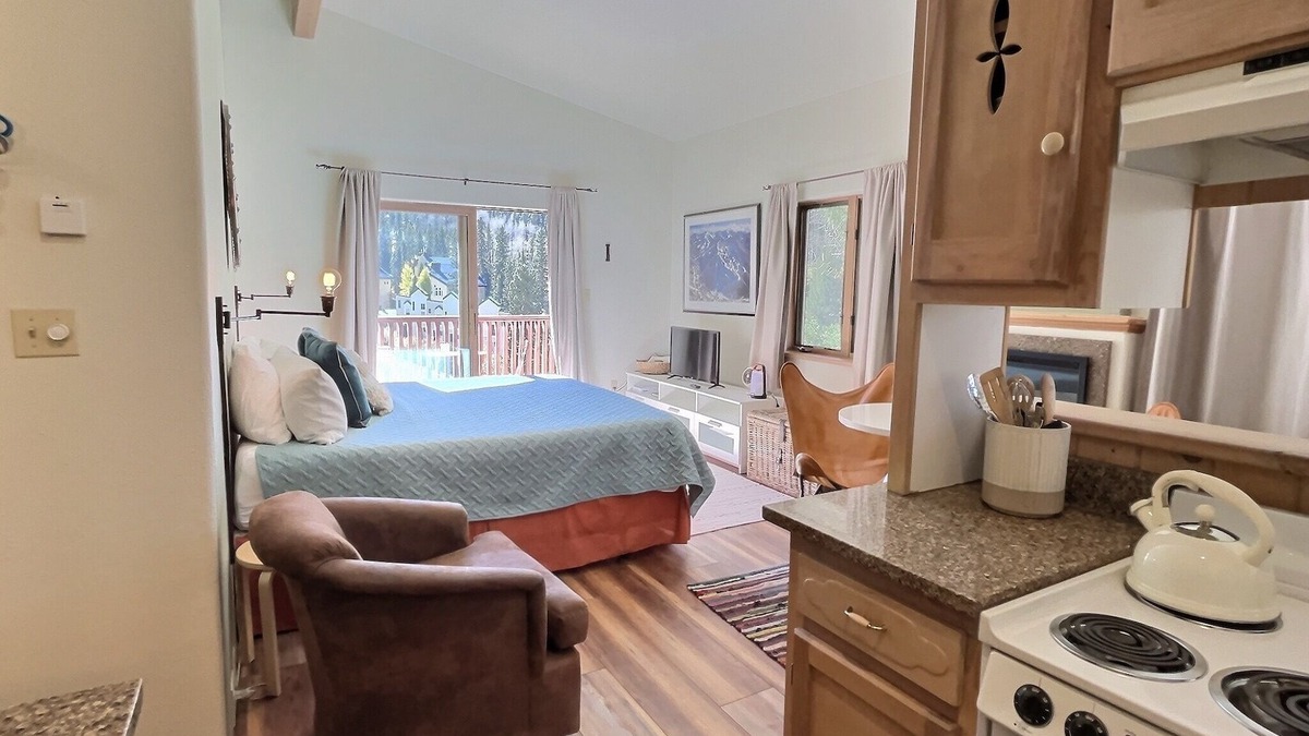 Taos Ski Valley Condo | Perfect Perch in the heart of Taos Ski Valley Reso
