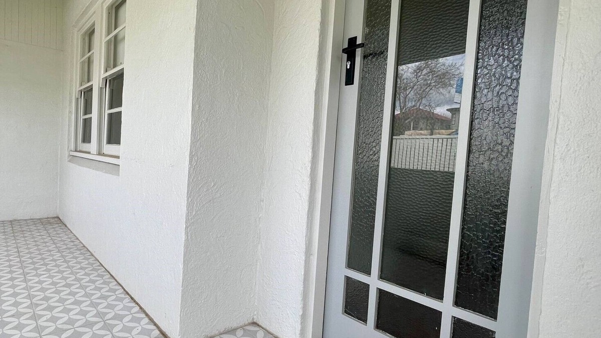 West Bathurst House | Perfect place to stay great view! - 6 Bedrooms