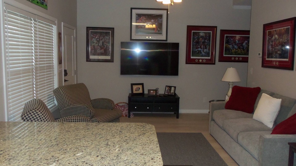 Tuscaloosa Condo | PERFECT PLACE TO STAY FOR ANY ALABAMA VISIT!