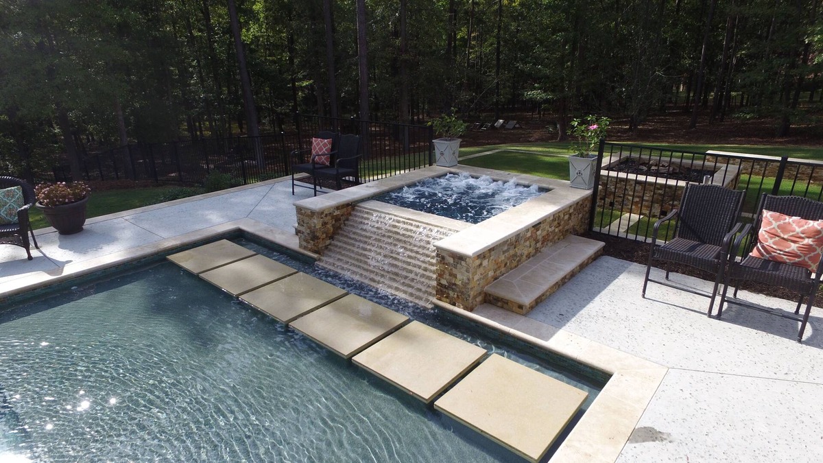 Evans House | Perfect Secluded Masters Rental Home with Resort-Style Pool