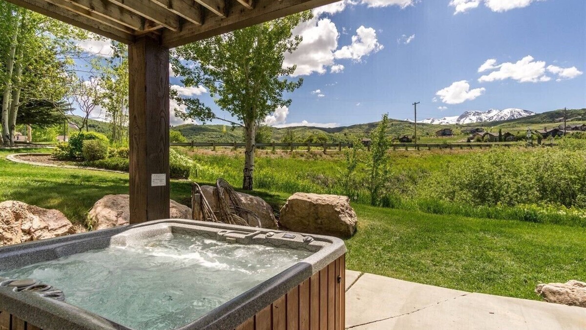Ogden Condo | Perfect Snowbasin Lodging. LS14A