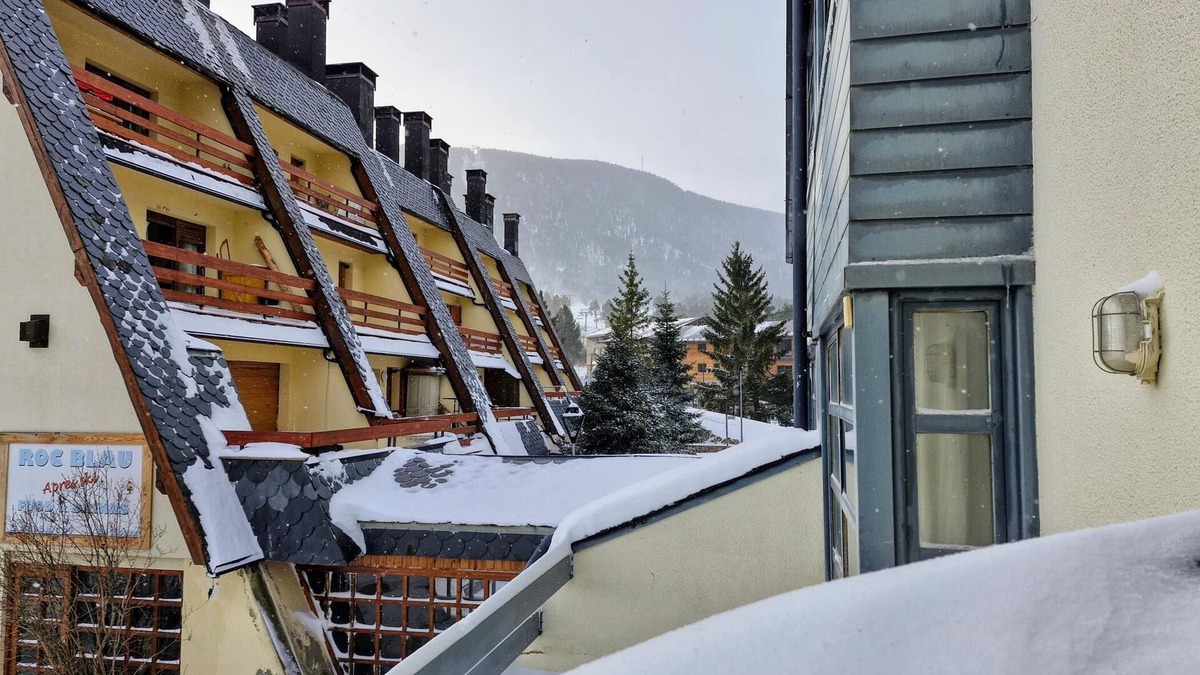 Alp Apartment | Perfect space right at the slopes in La Molina