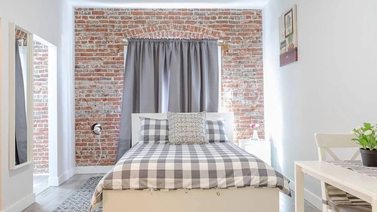 Downtown Los Angeles Apartment | Perfect Studio with AC in charming Los Angeles