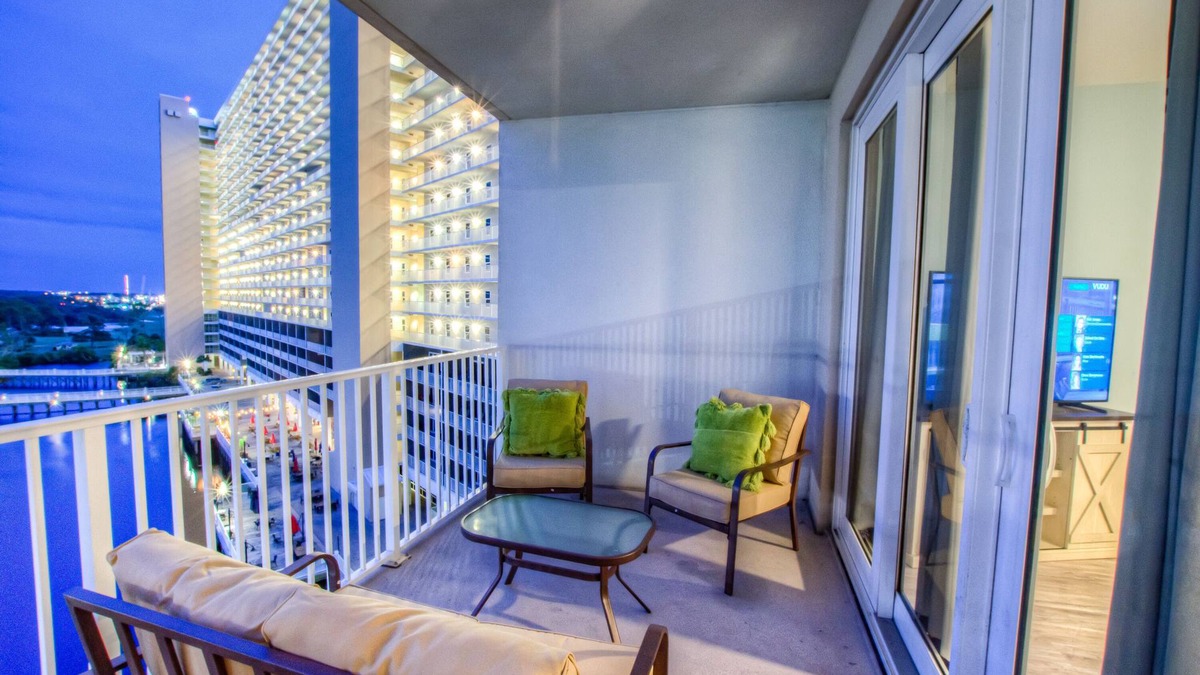 Panama City Beach Condo | Perfect views! Incredible experience! Best onsite restaurants and shops!