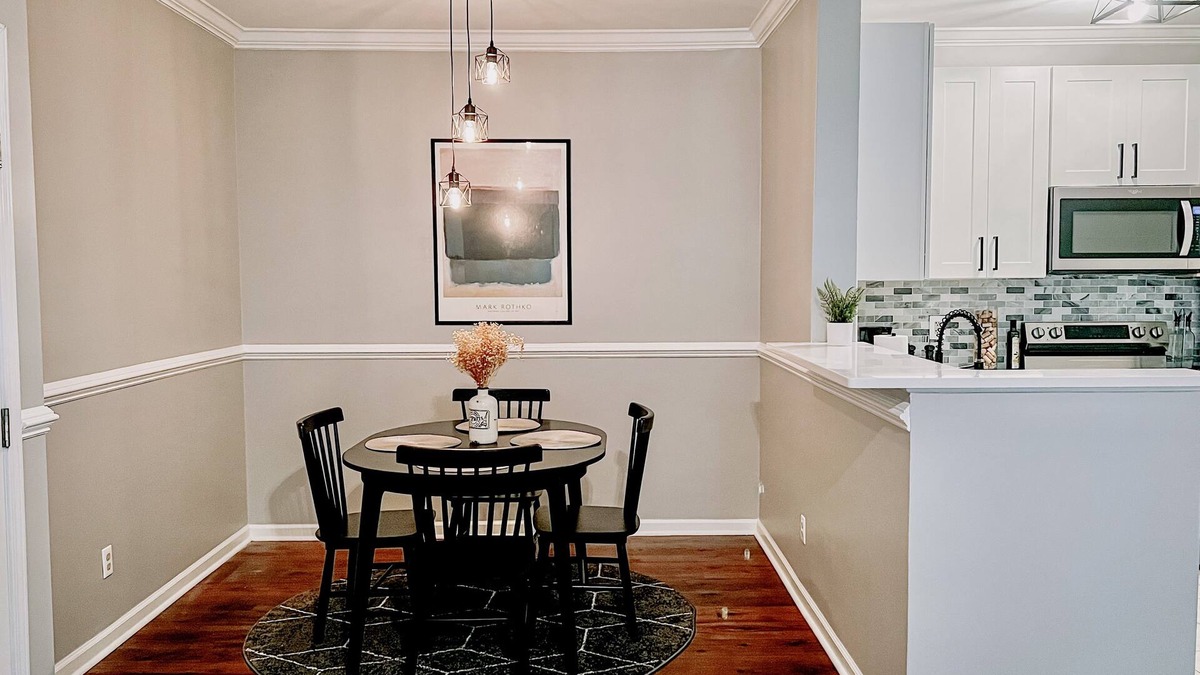 Mount Pleasant Condo | Perfectly located 2 bedroom condo at Seaside Farms