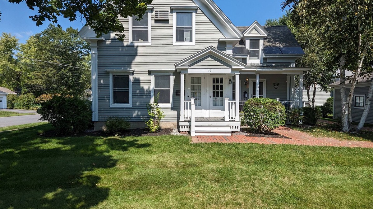 Augusta Apartment | Perfectly Located 1 Bedroom, Freshly Remodeled