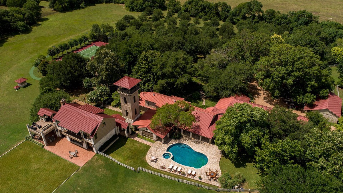 Brenham House | PermaVista Ranch & Resort- Experience A Luxury Texas Ranch