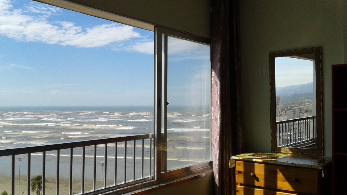 Centro Apartment | Peruíbe - Round Building Seasonal WIFI TV and Garage Ap 1207