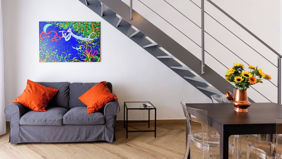 Montecalvario Apartment | Pessina 90 Rooms - Three Bedroom Apartment, Sleeps 6