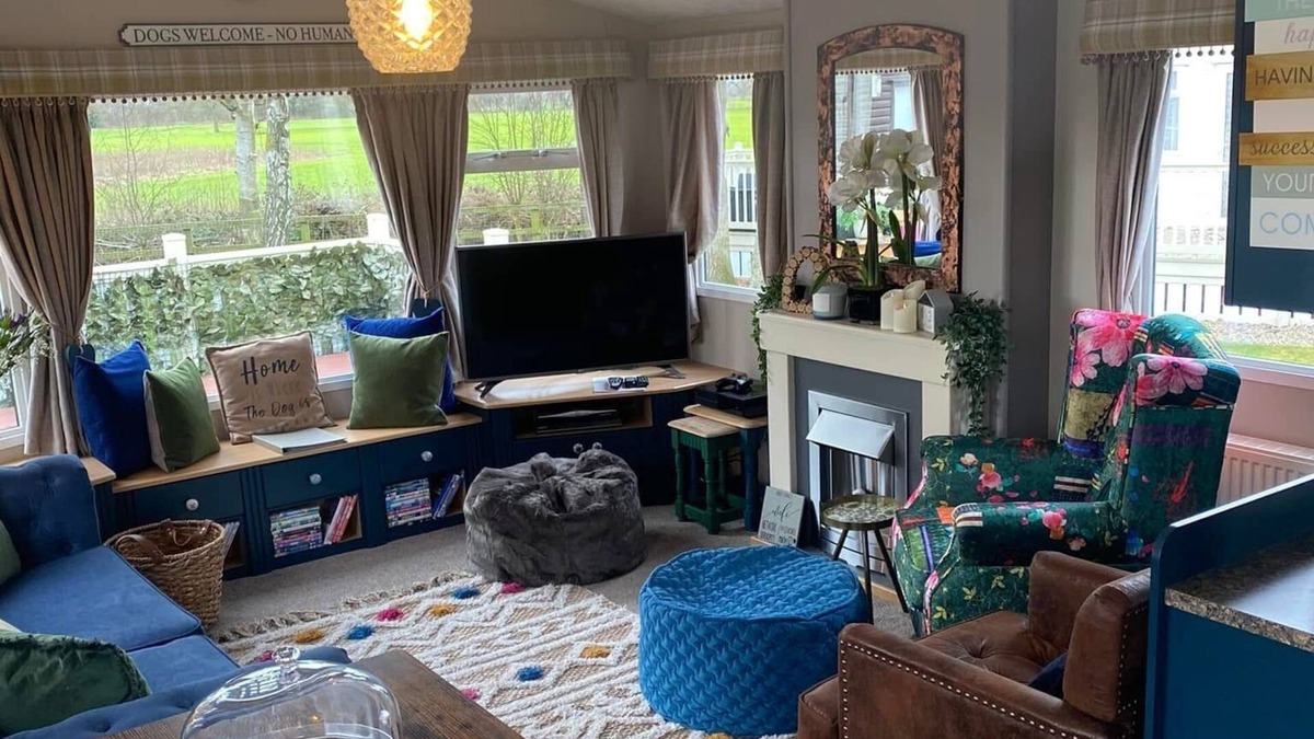 York House | PET FRIENDLY COSY ACCOMMODATION WITH PRIVATE HOT TUB 9 MILES FROM YORK CENTRE