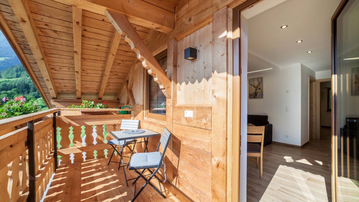 San Martino in Passiria Apartment | Pet-friendly Apartment "INNERGASSERHOF Ferienwohnung Edelweiss"