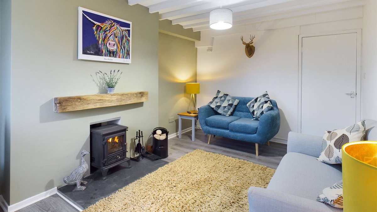 Glanwydden Cottage | Pet Friendly Welsh cottage in lovely village location
