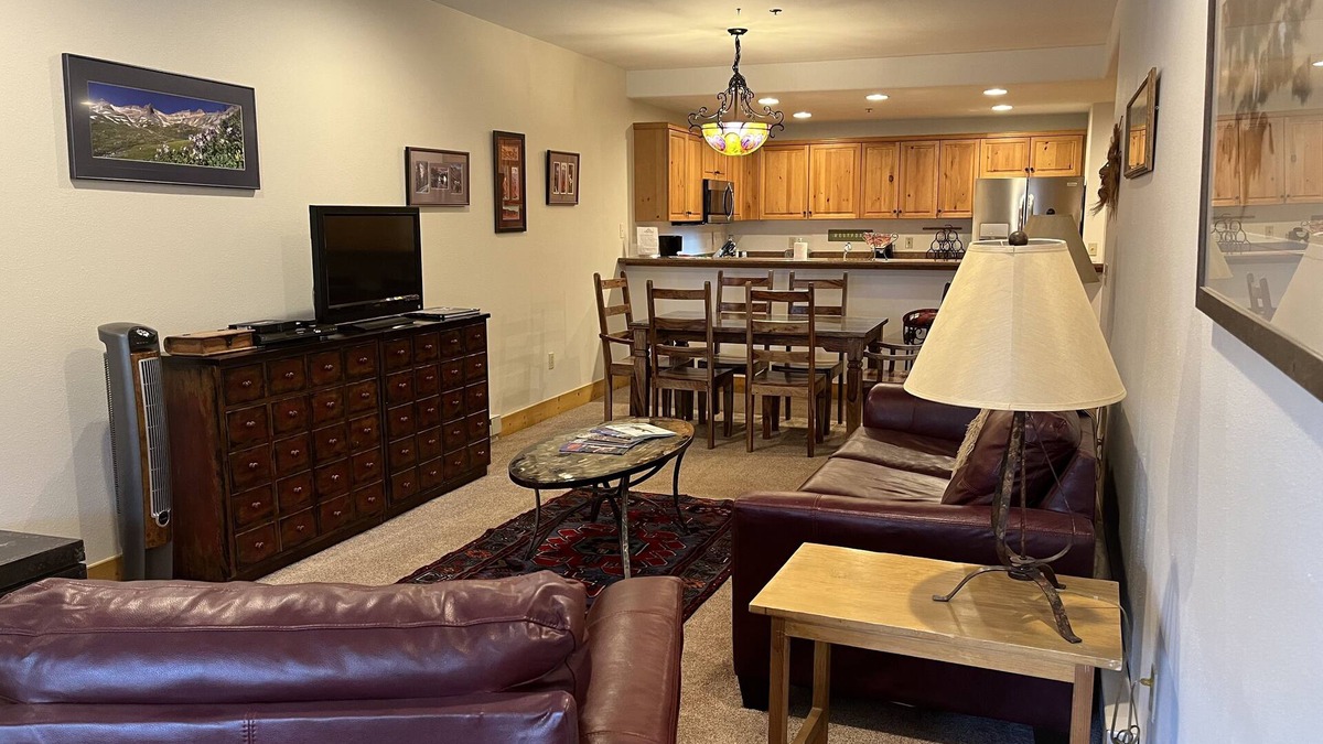 Mountain Village Condo | Pet-Friendly 1-Bedroom Condo With Pool, Hot Tubs