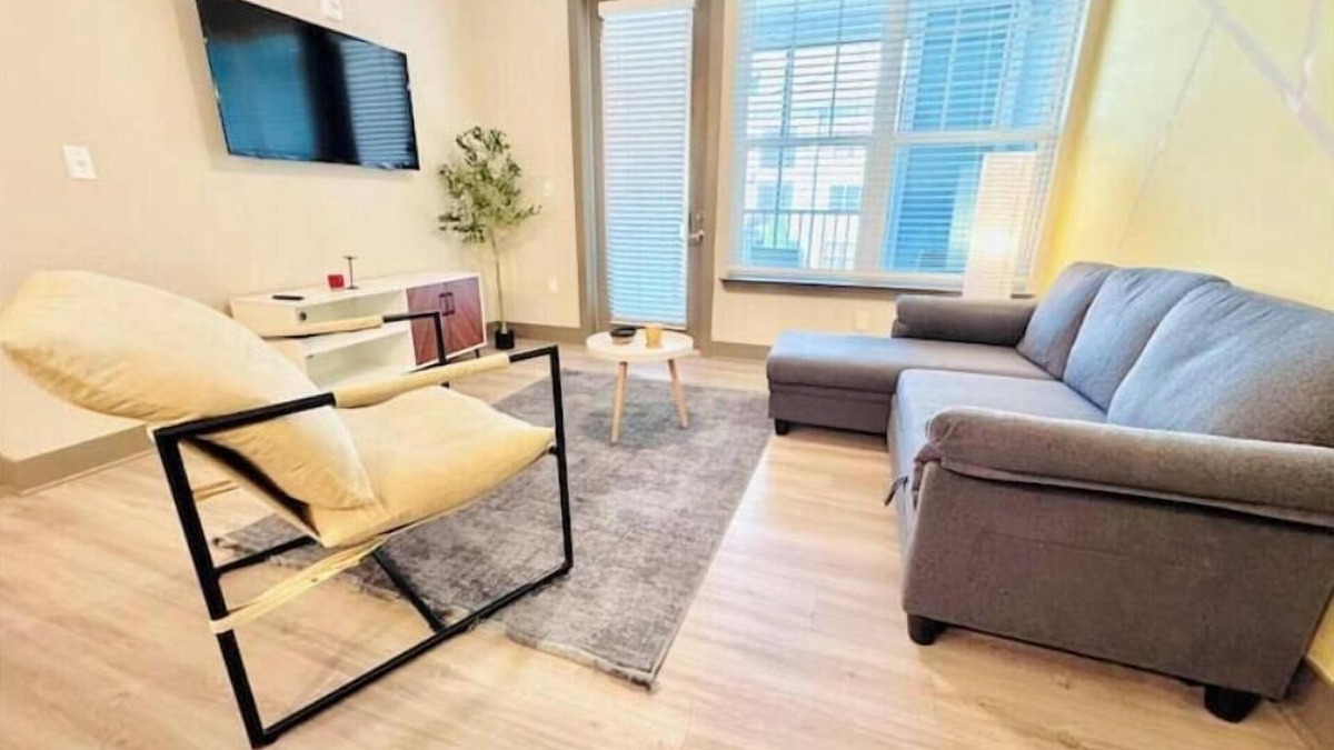 Florida Central Atlantic Coast Apartment | Pet-Friendly, 15 Min to Parks, King Bed, Amenities