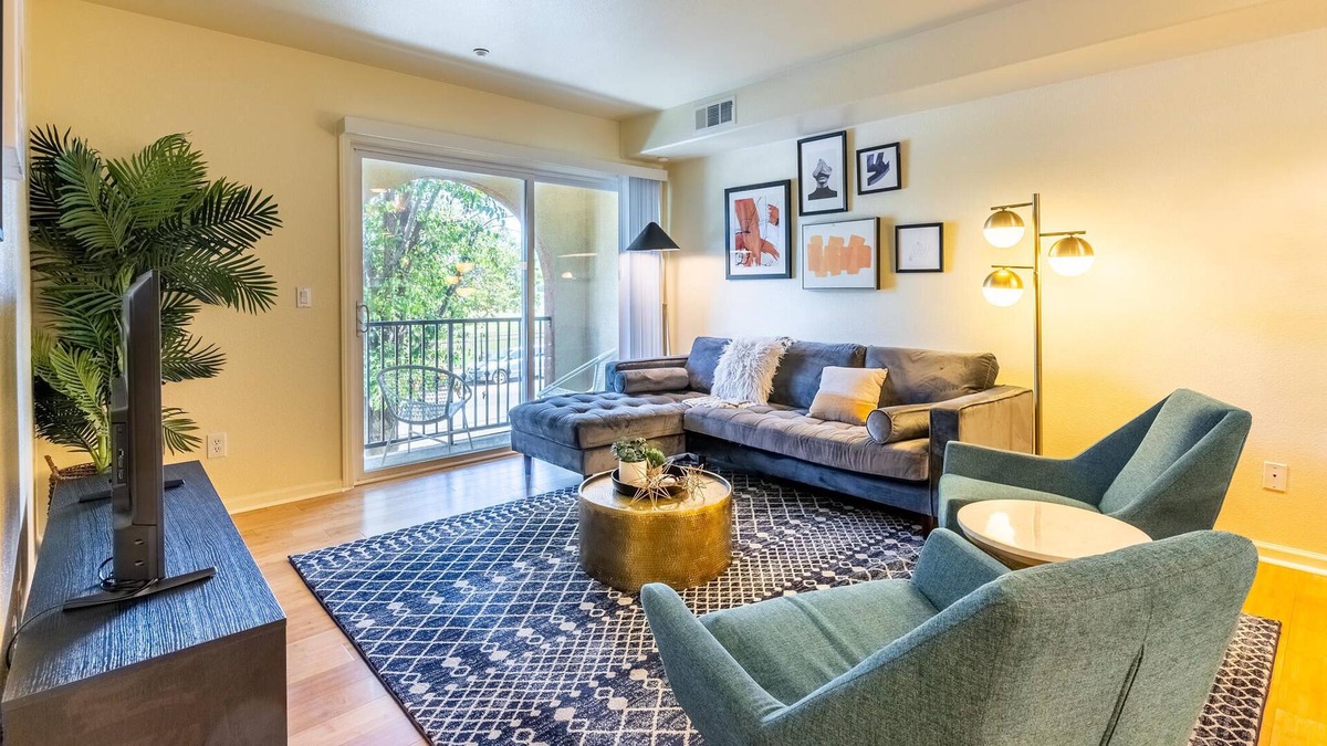 Willow Glen House | Pet-Friendly 3BR Townhouse in San Jose w/ Parking
