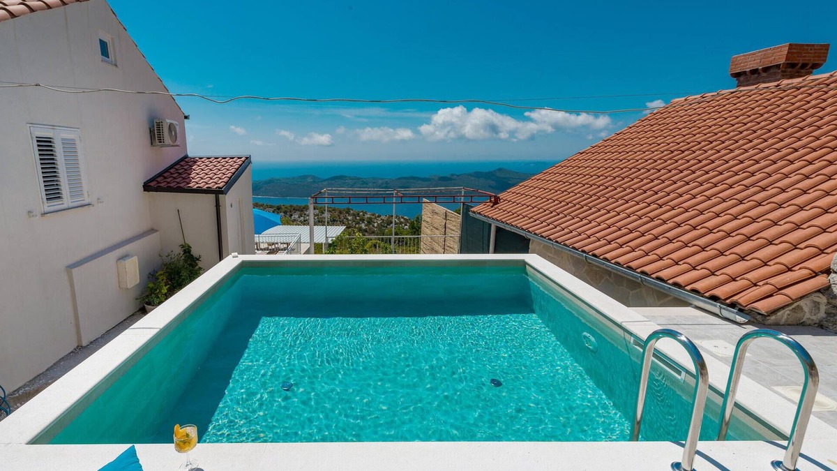 Dubrovacko Primorje Apartment | Pet friendly apartment in Dubravica