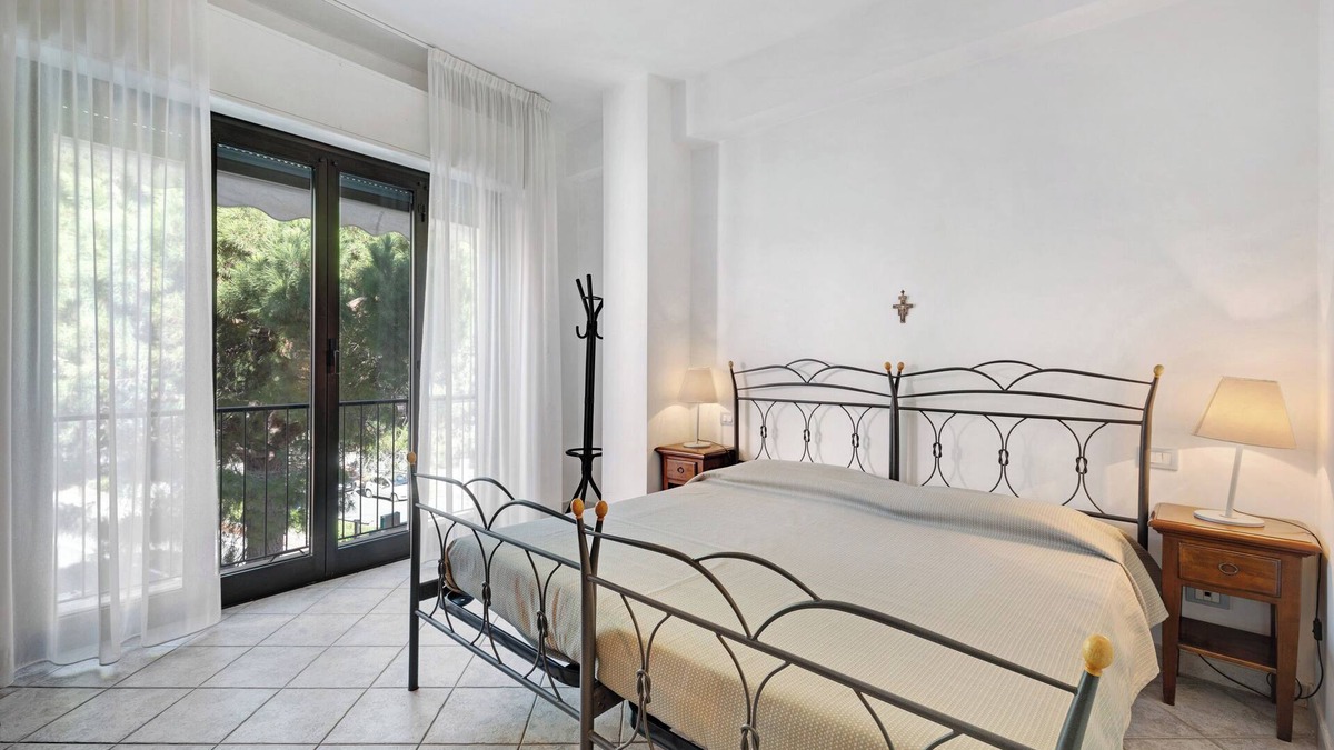 Varigotti Apartment | Pet-Friendly Apartment "14 Mehari" with Balcony & Wi-Fi