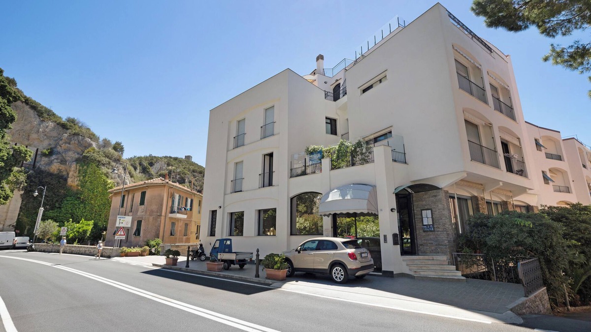 Varigotti Apartment | Pet-Friendly Apartment "7 Mehari" with Balcony & Wi-Fi