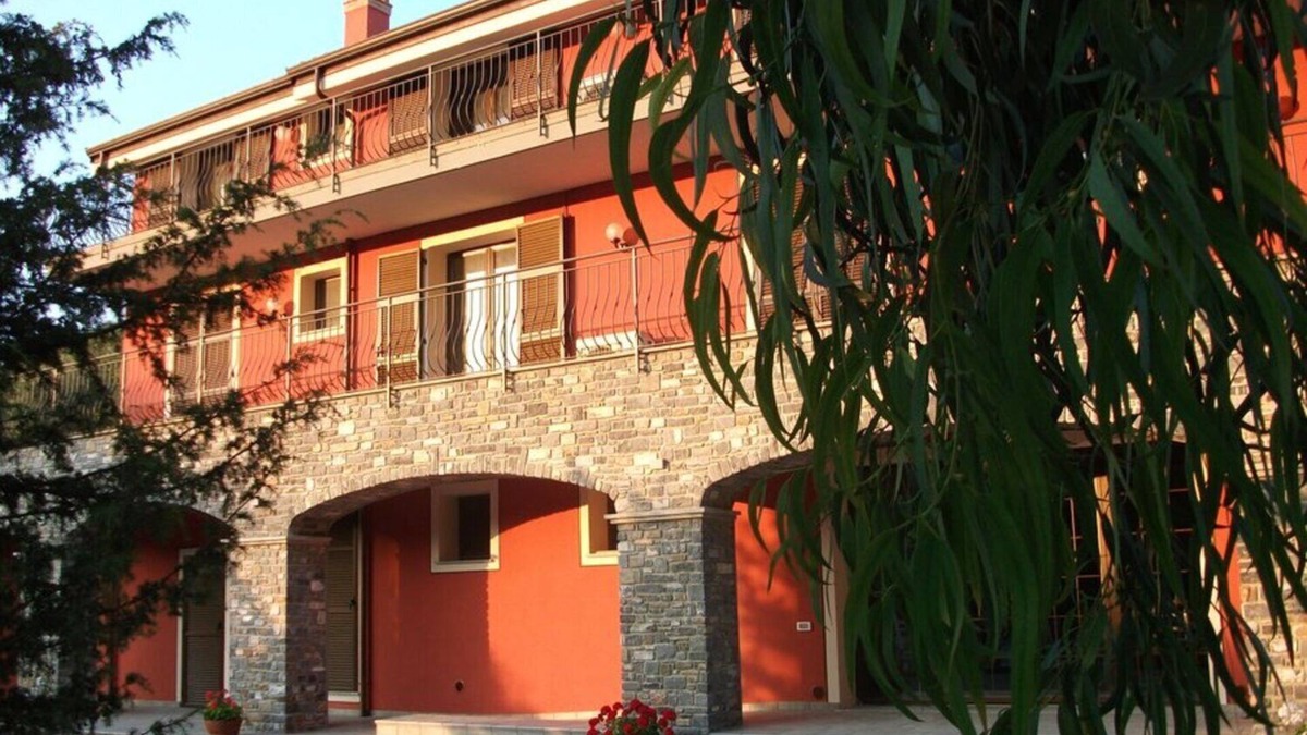 San Bartolomeo Apartment | Pet Friendly Apartment 'Chico Agriturismo La Scuderia' with Wi-Fi