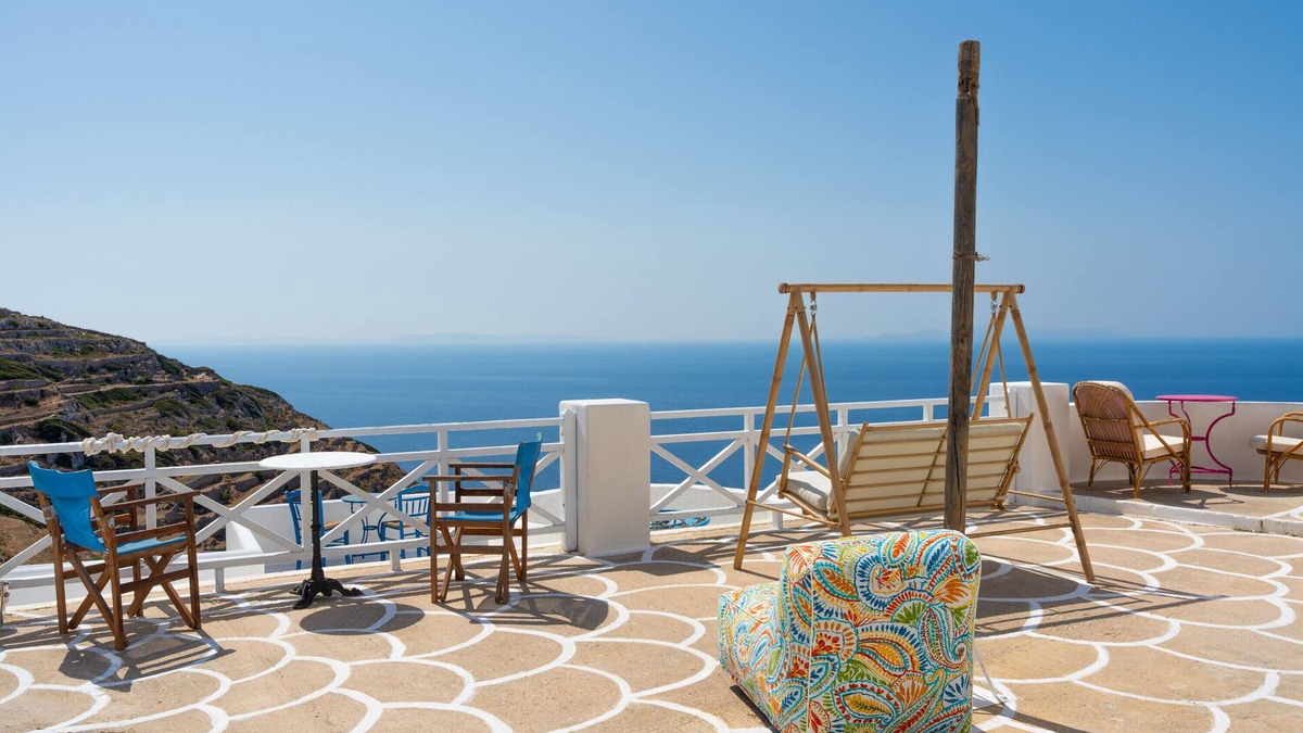 Sikinos Apartment | Pet-Friendly Apartment 'Sifnos' with Sea View, Whirlpool & Wi-Fi