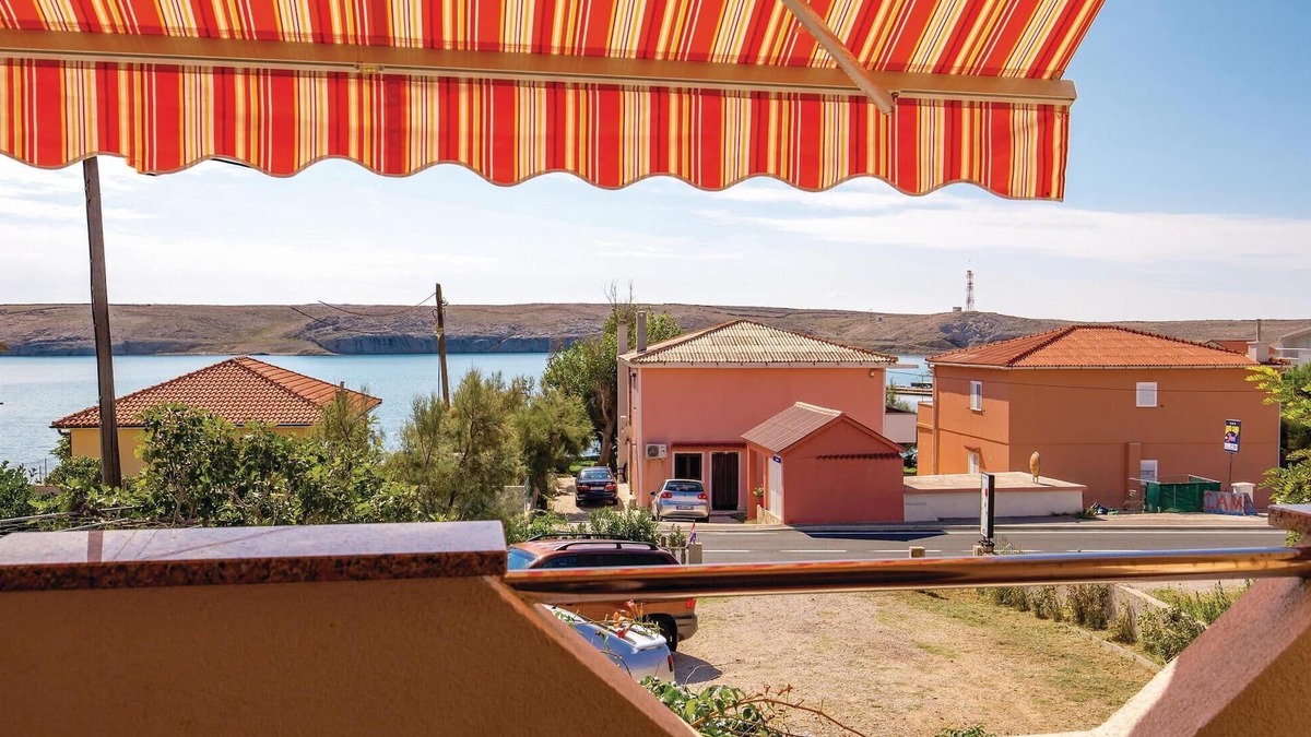 Dinjiska Apartment | Pet friendly apartment in Dinjiska