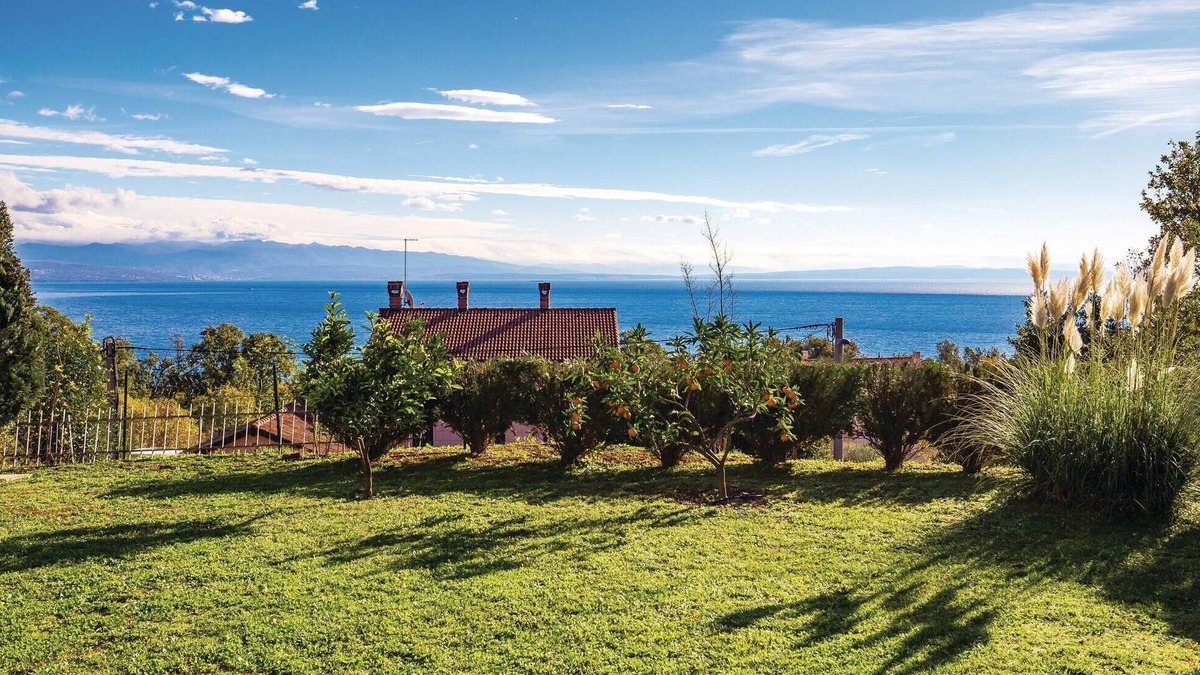 Opric Apartment | Pet friendly apartment in Ika with WiFi