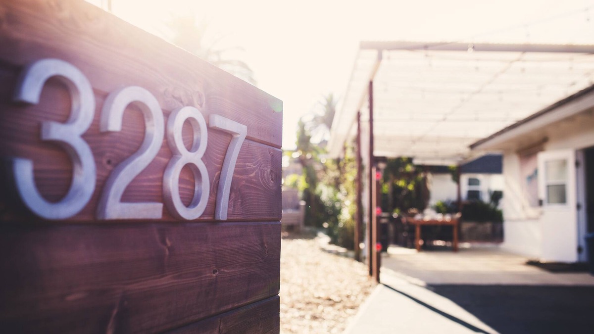 Carlsbad Cottage | Pet Friendly Beach Cottage - Walk to town and beach STVR PERMIT BLRE1241169