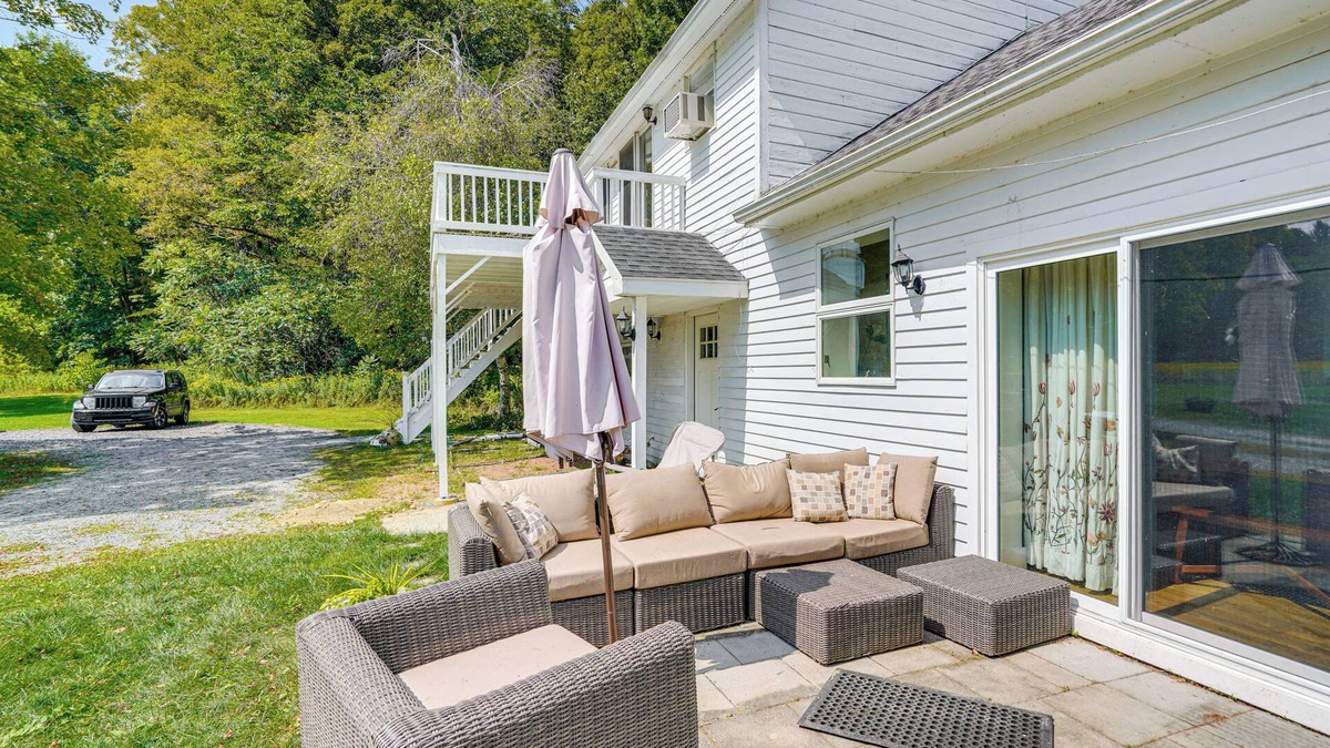 Canaan House | Pet-Friendly Berkshires Home: 1 Mi to New Lebanon