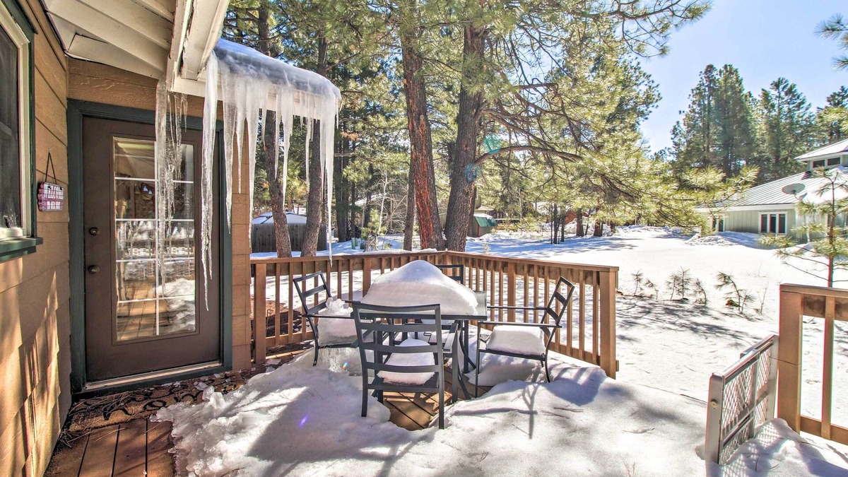 Pinetop Cottage | Pet-friendly Cabin in Pinetop-lakeside!