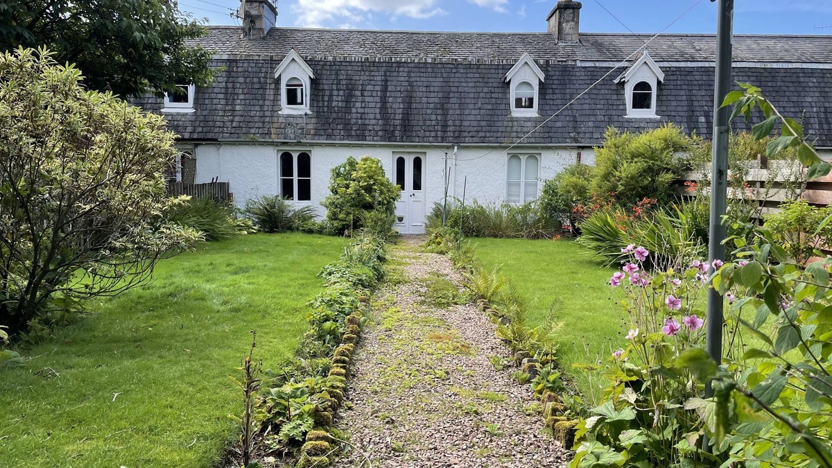 Fort Augustus Cottage | Pet friendly cottage