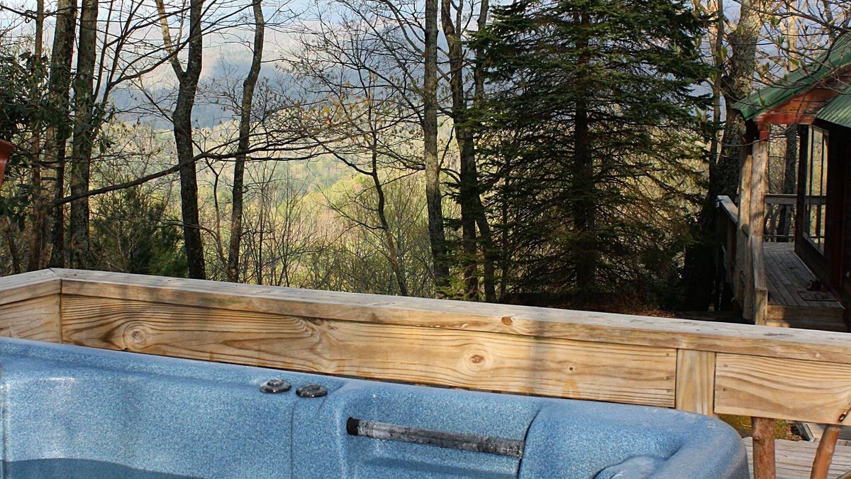 Ferguson Cabin | Pet-Friendly,Cozy Cabin,Hot Tub,Wood Fireplace,WiFi