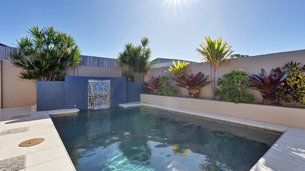 Caloundra West Apartment | Pet friendly family home w pool