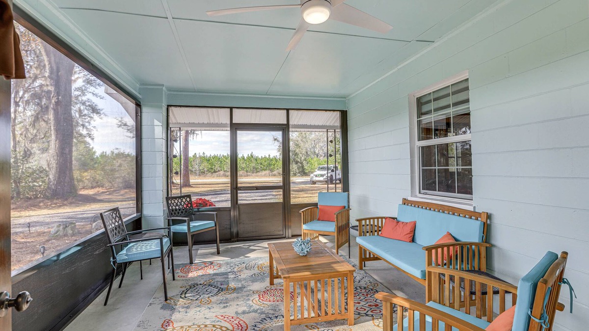 O Brien House | Pet-Friendly Florida Escape w/Patio & Fire Pit!