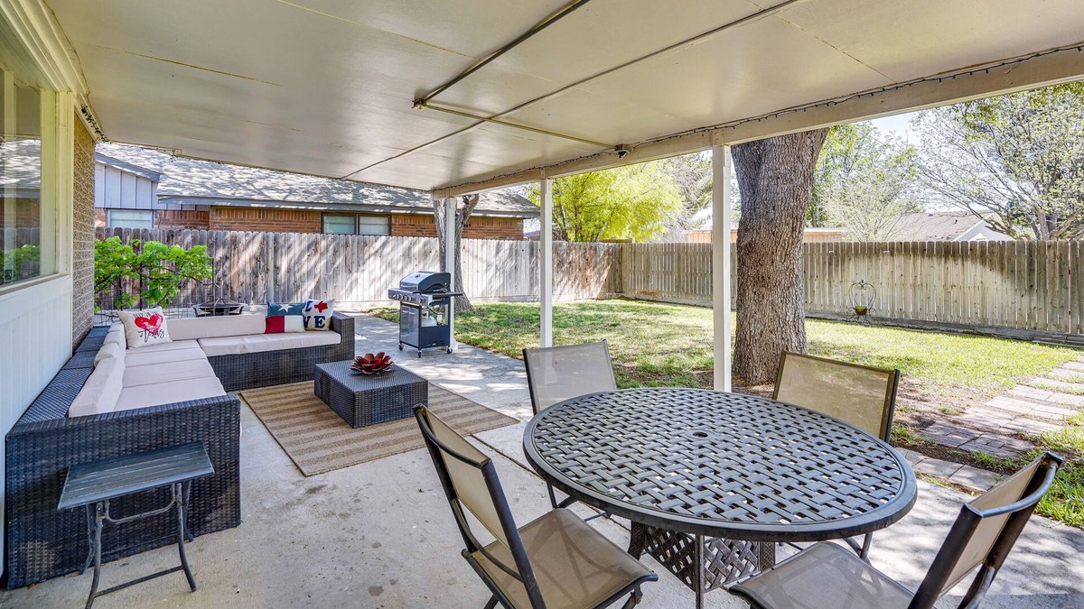 Fort Stockton House | Pet-Friendly Fort Stockton Vacation Rental w/ Yard