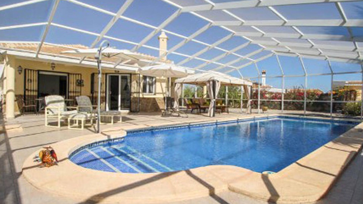 Arboleas House | Pet friendly home in ARBOLEAS