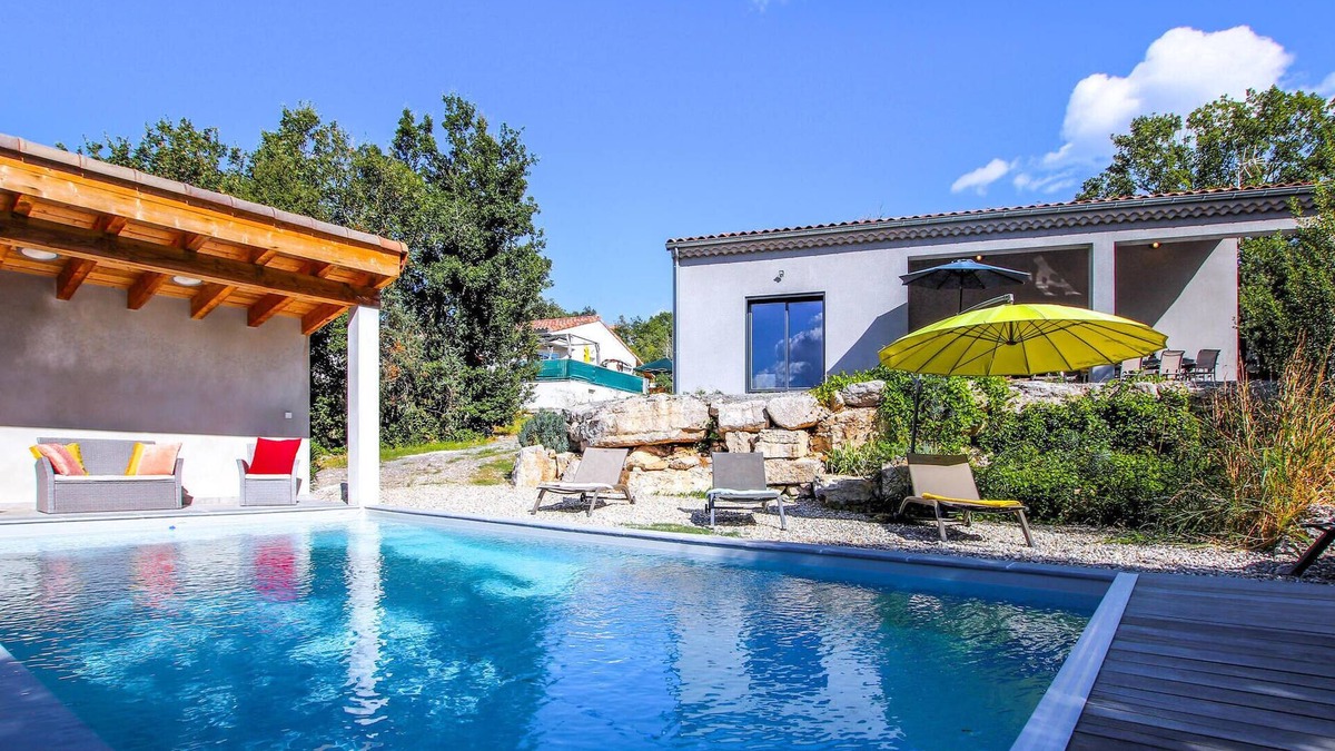 Labeaume House | Pet friendly home in Labeaume