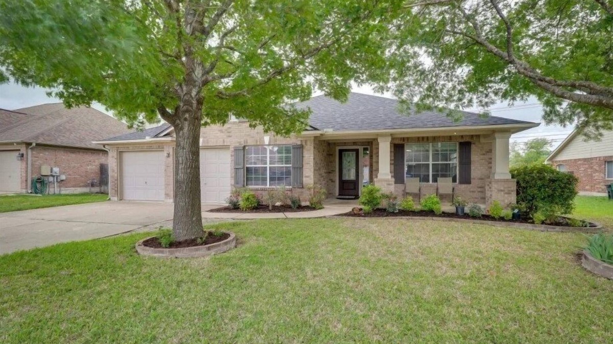 Sonoma House | Pet-Friendly home in Round Rock Escape w/Hot Tub. Two miles from Kalahari