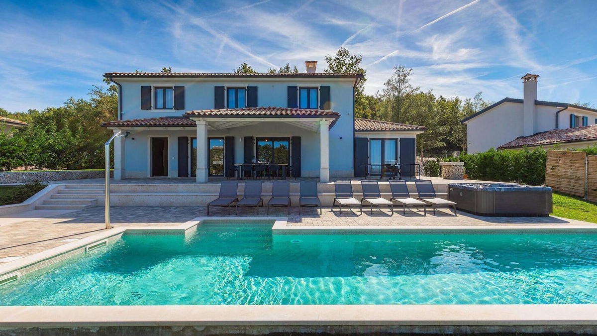 Vranje Selo House | Pet friendly home in Vizinada