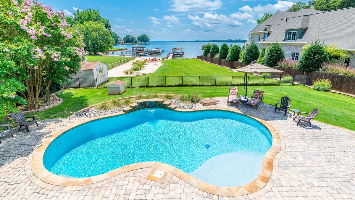 Mount Mourne House | Pet Friendly Lake Home! Pool, Hot Tub & Sandy Beach! August Dates ON SALE NOW!