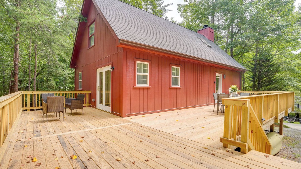 Lake Monticello House | Pet-Friendly Lake Monticello Home w/Perks!