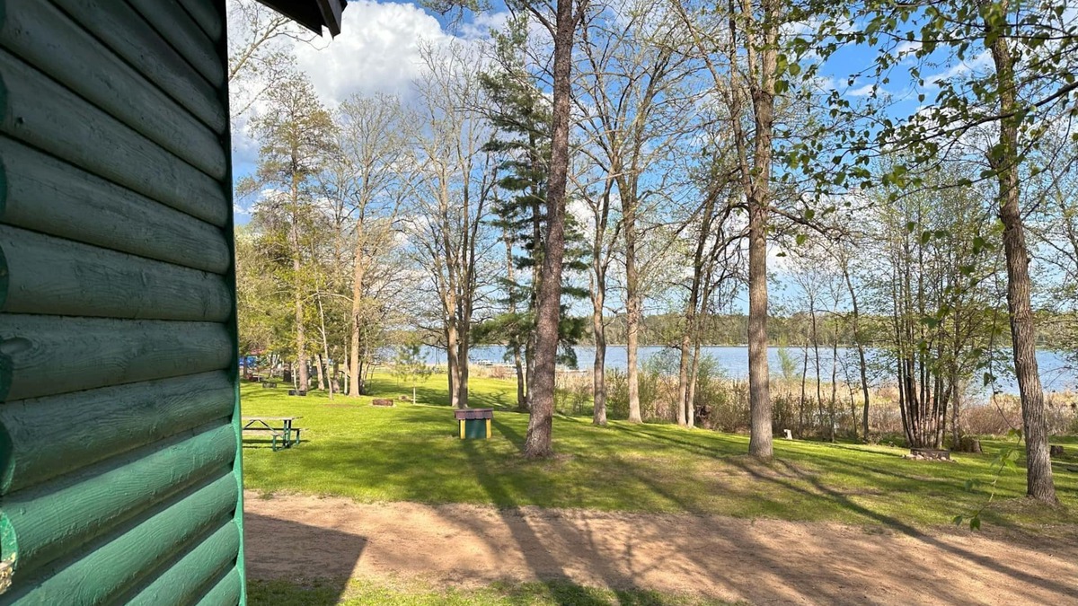Nevis Cabin | Pet Friendly! Lakeside Two Bedroom Cabin at Green Valley Resort
