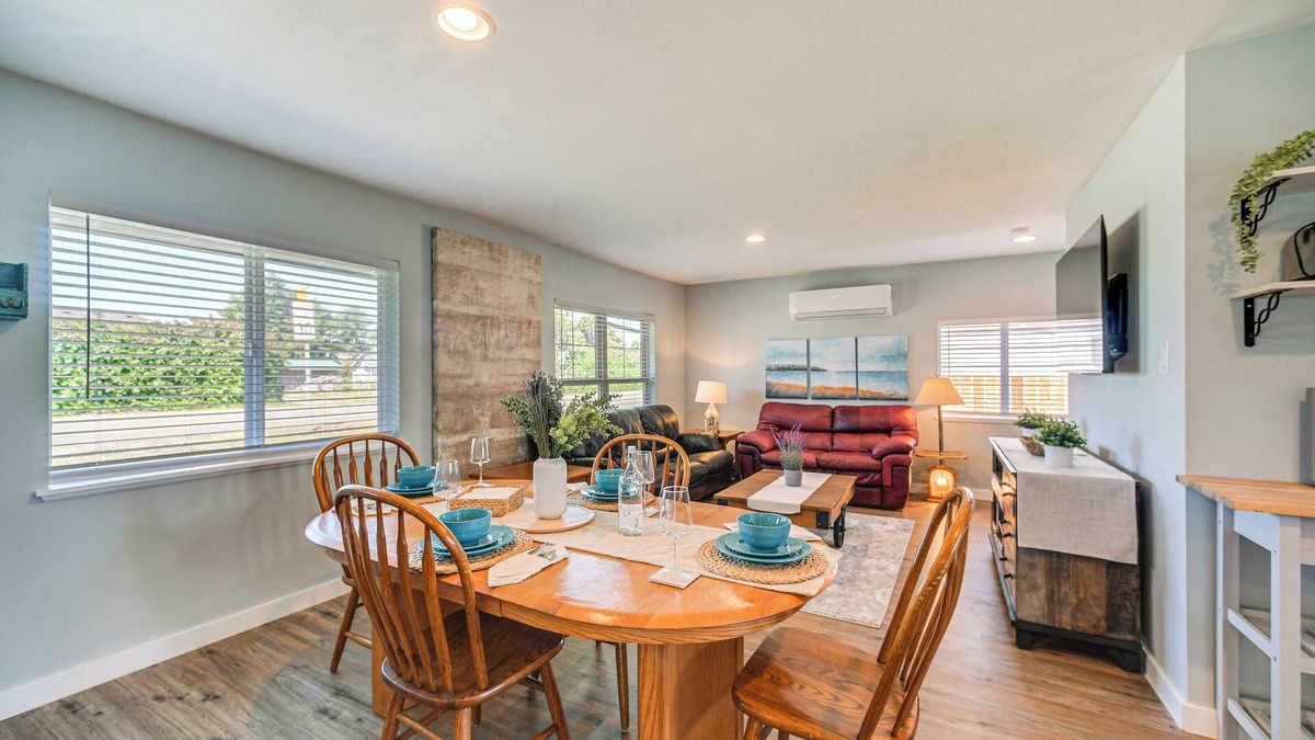 Moclips House | Pet-Friendly Moclips Home: Walk to Mocrocks Beach!